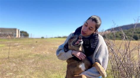 girls kissing dogs|Beautiful Young Girl Kissing her Dog with Love